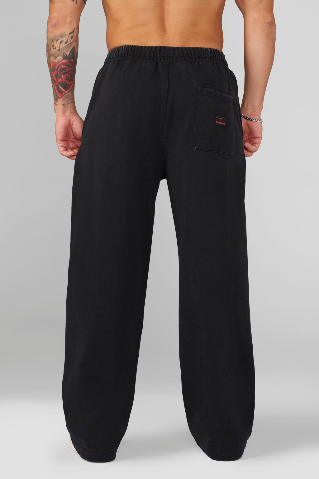 2017 - One Punch Man Sweats