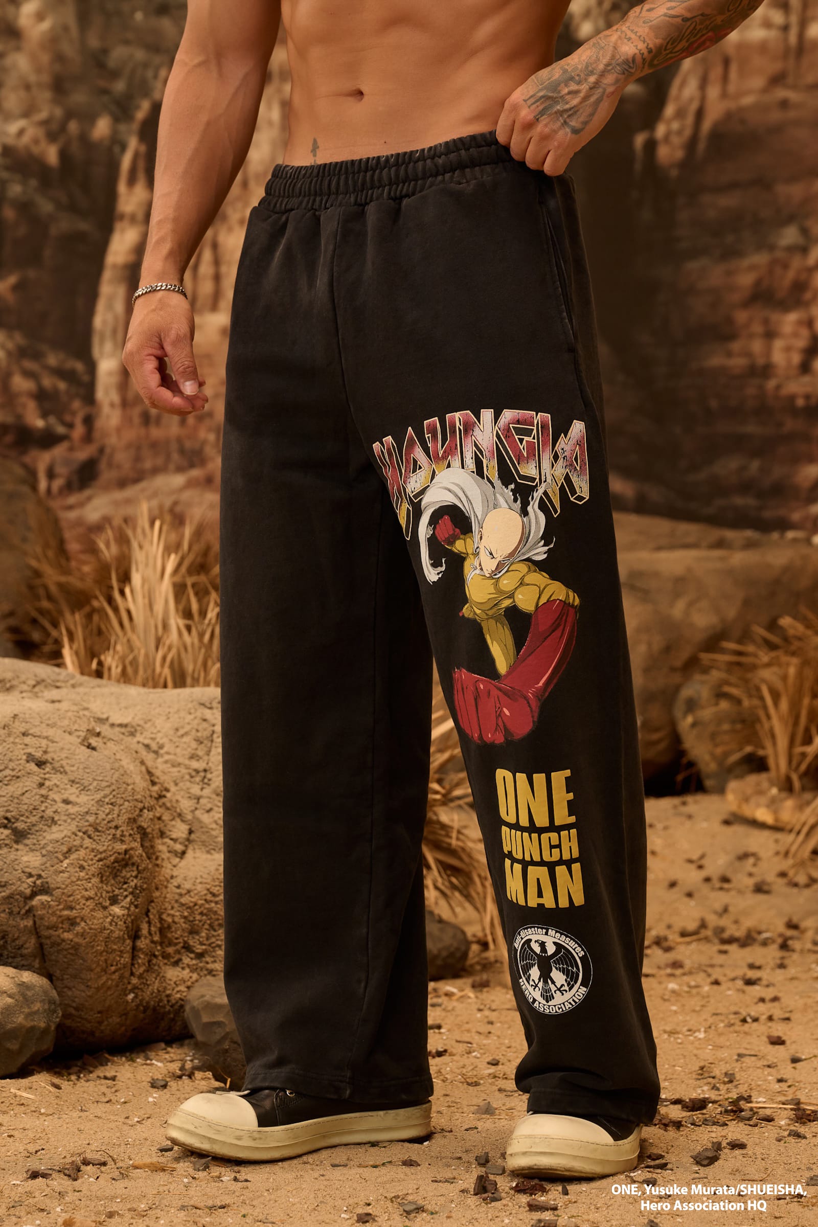 2017 - One Punch Man Sweats